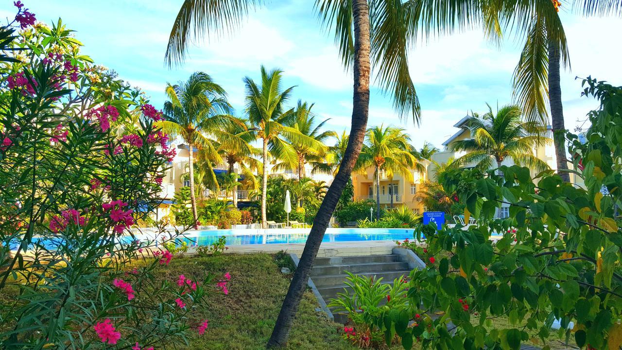 Villa In Le Tamier, 4 Bedrooms, 300M Flic En Flac Beach Exterior photo