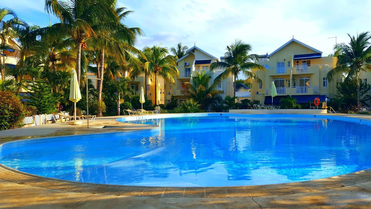 Villa In Le Tamier, 4 Bedrooms, 300M Flic En Flac Beach Exterior photo